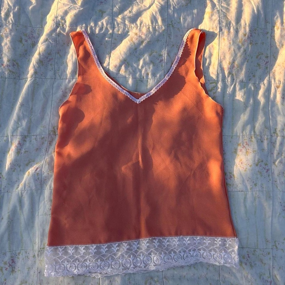 Fitted Pink Camisole with Lace Trim